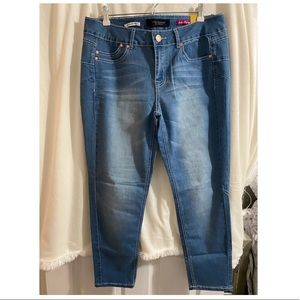 Skinny-stretchy jeans ‘ plus size
